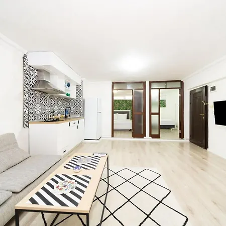 Apartmán Pleasant House With Private Garden In Kaleici Antalya
